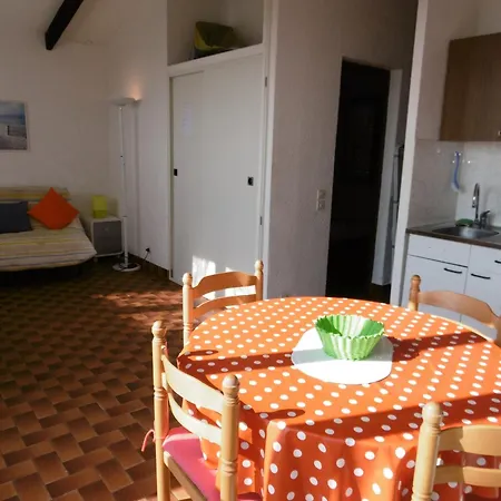 Charmante T2 Face Mer, Parking Prive, Ideale Pour 4 Personnes - Fr-1-798-46 Leucate